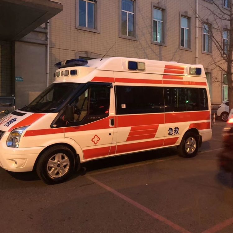 黔江夜间租赁救护车护送病人转院：安全转运的 8 大核心注意事项